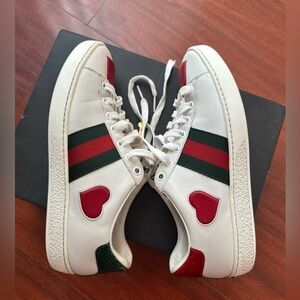 Authentic Gucci Heart Ace Trainers Shoes.  Make an offer.  All sales are final